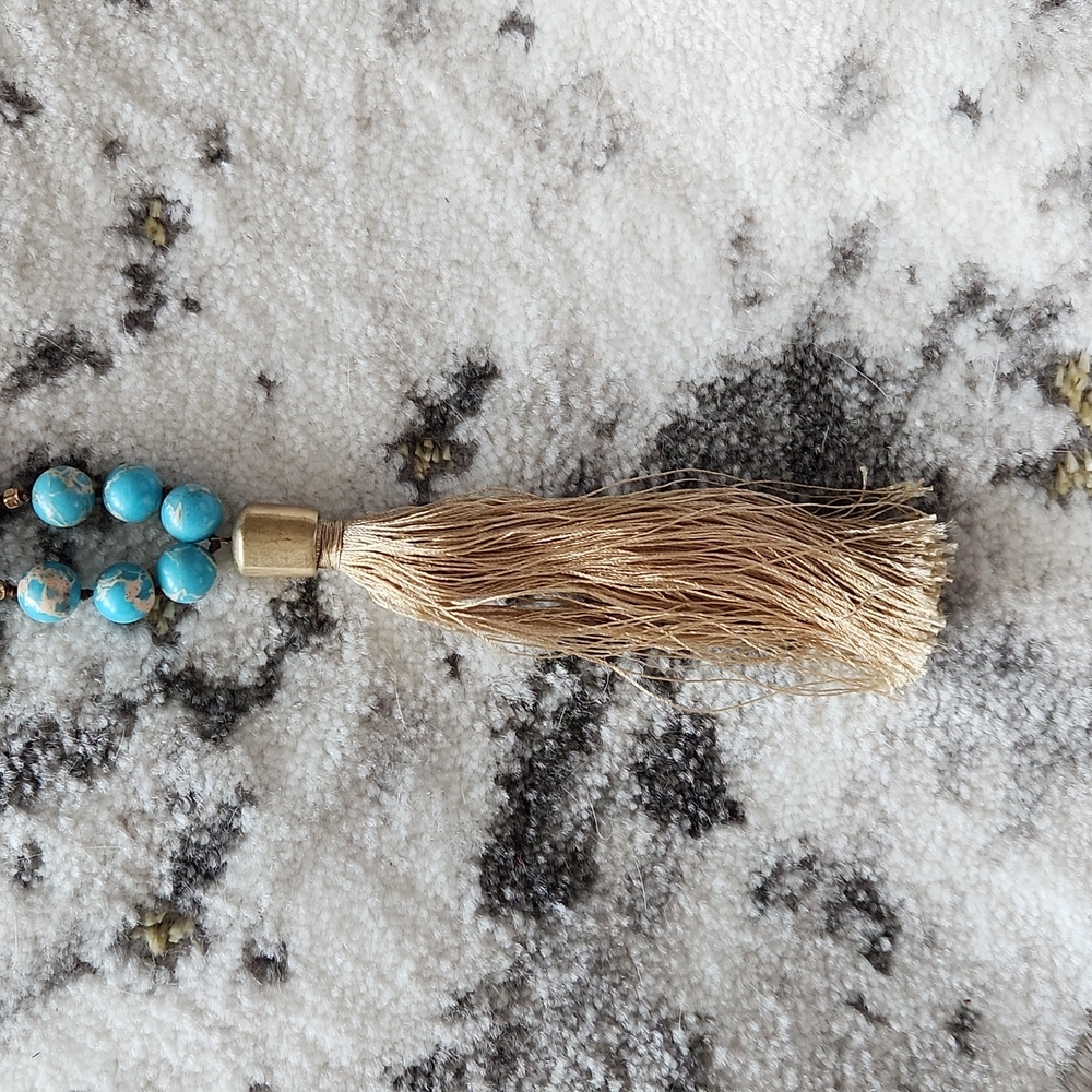 Women's Necklace - Picture 2 of 4